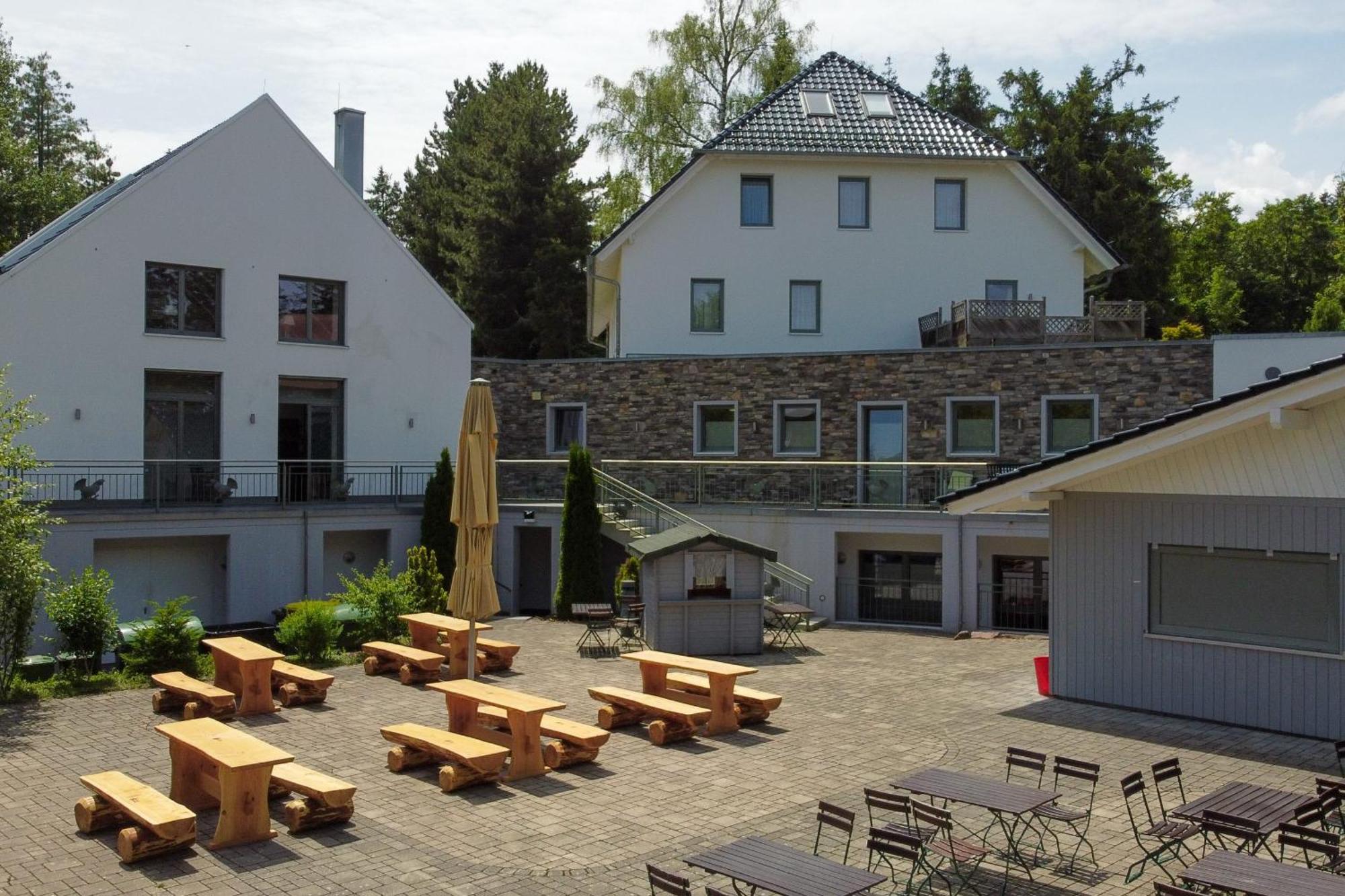 Hotel Restaurant Auerhahn Bad Wildbad Buitenkant foto
